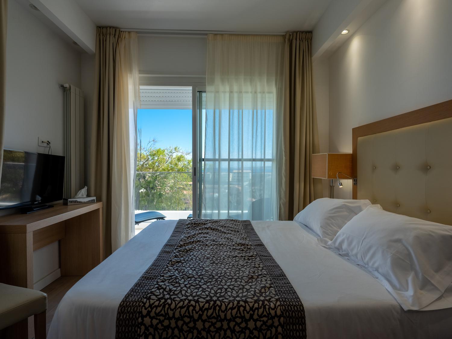 Hotel Revellata & Spa กาลวี ภายนอก รูปภาพ