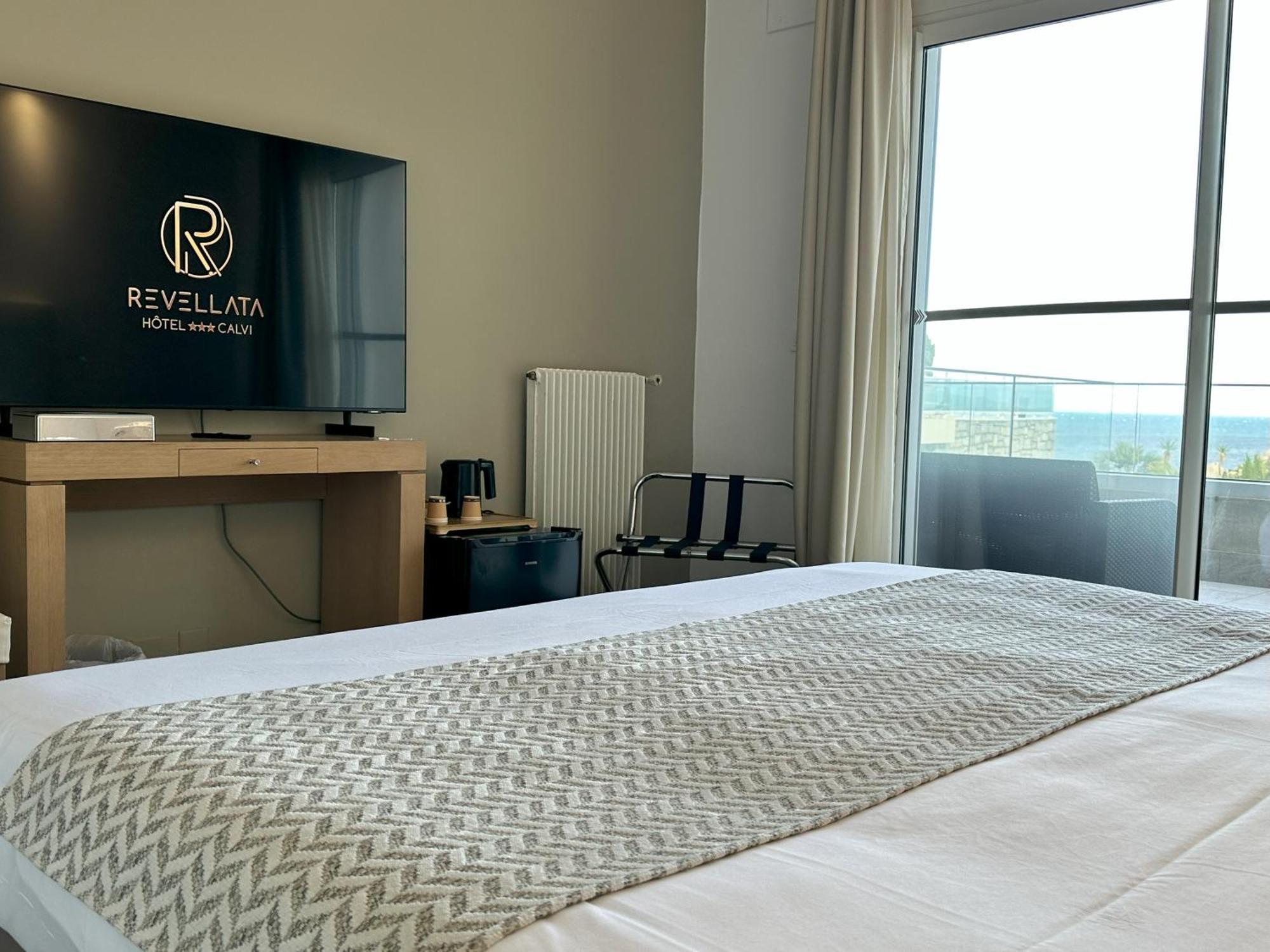 Hotel Revellata & Spa กาลวี ภายนอก รูปภาพ