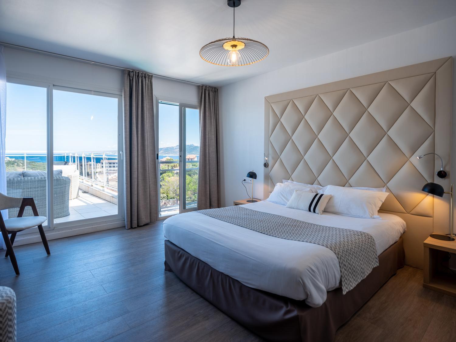 Hotel Revellata & Spa กาลวี ภายนอก รูปภาพ