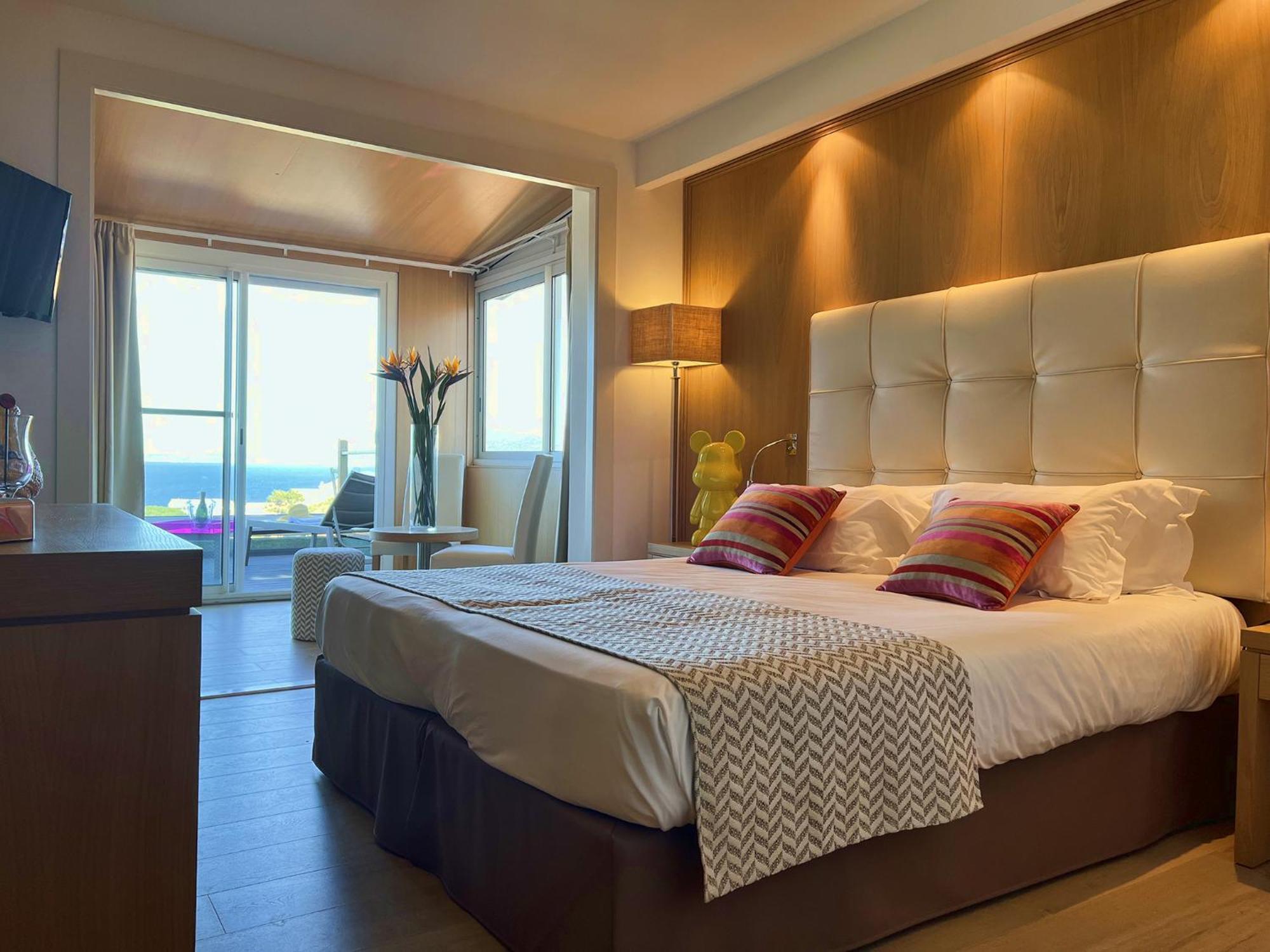 Hotel Revellata & Spa กาลวี ภายนอก รูปภาพ