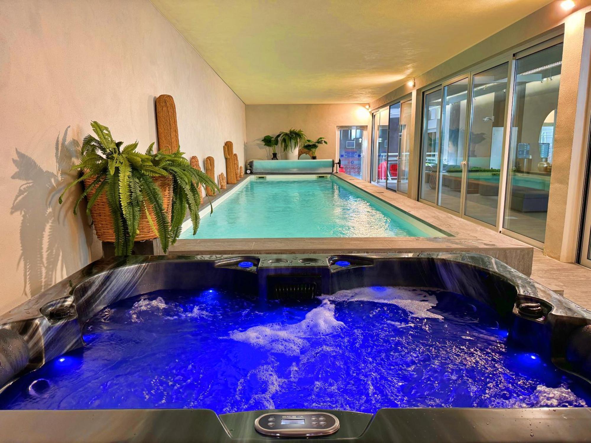 Hotel Revellata & Spa กาลวี ภายนอก รูปภาพ