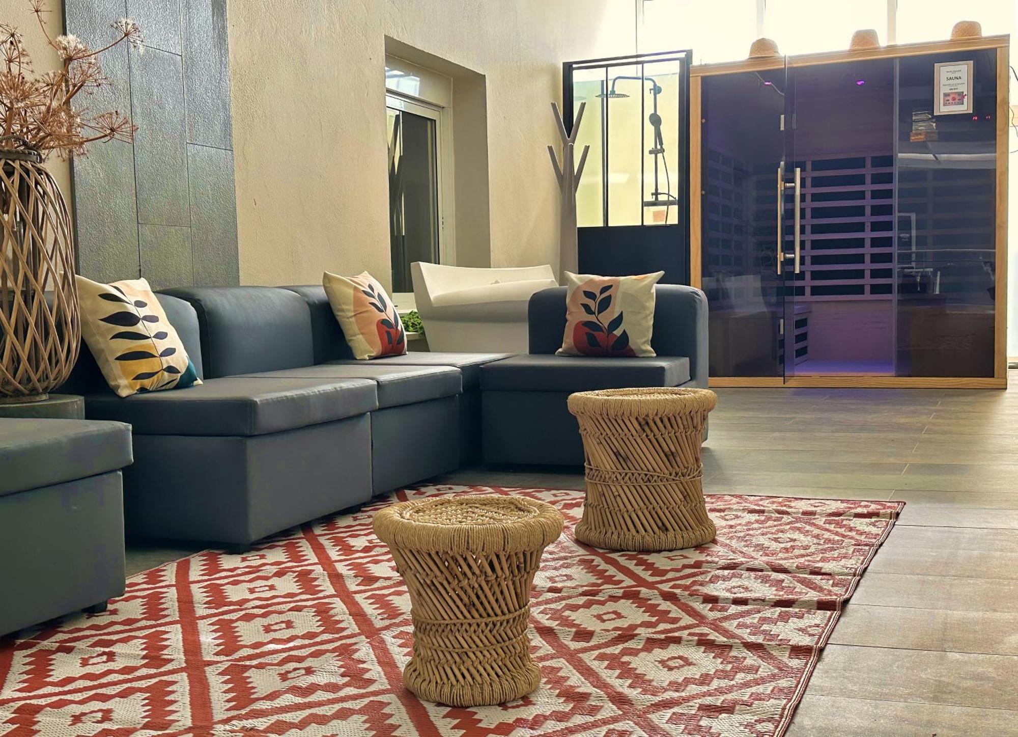Hotel Revellata & Spa กาลวี ภายนอก รูปภาพ